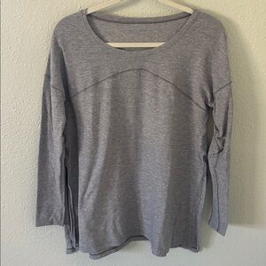 lululemon athletica Heathered Gray Long Sleeve Top